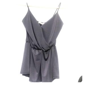 🦄Cute gray top